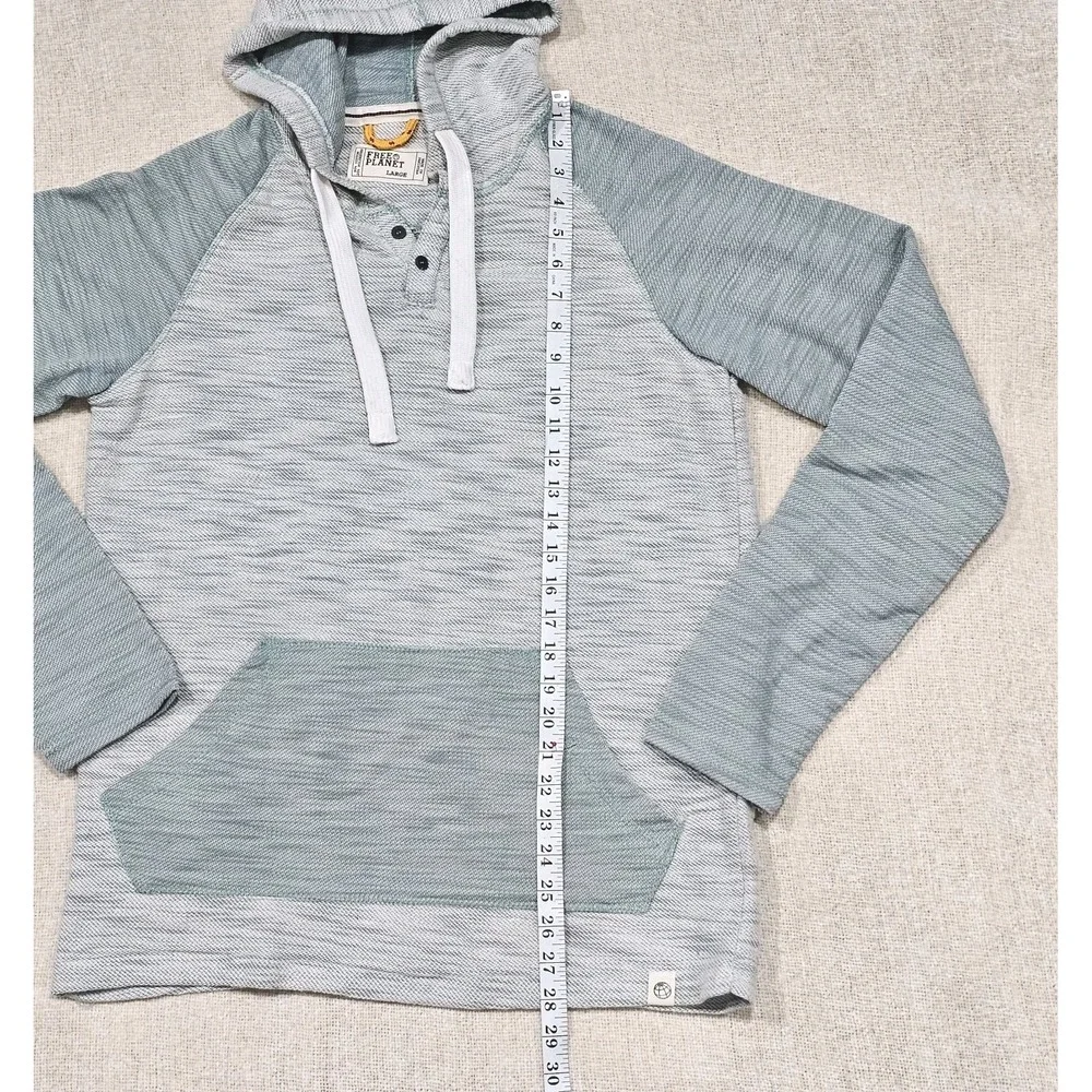 Free Planet Men's Two Toned Green Large‎ Hoodie Comfort Casual